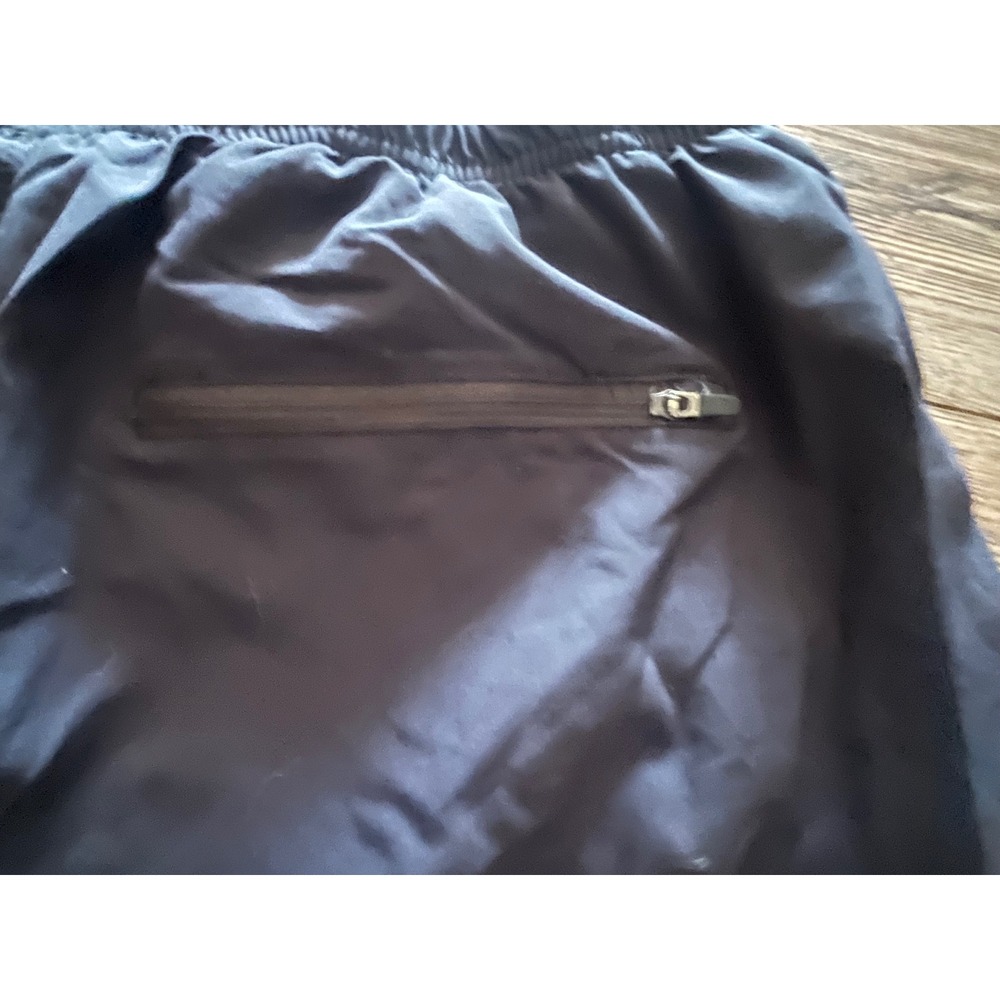 Municipal Little Caesars Mens Black Shorts Size Large Mesh Lined Zip Pocket - Picture 6 of 6